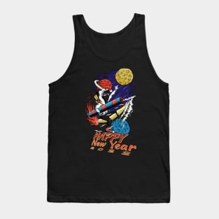 men to the moon Tank Top